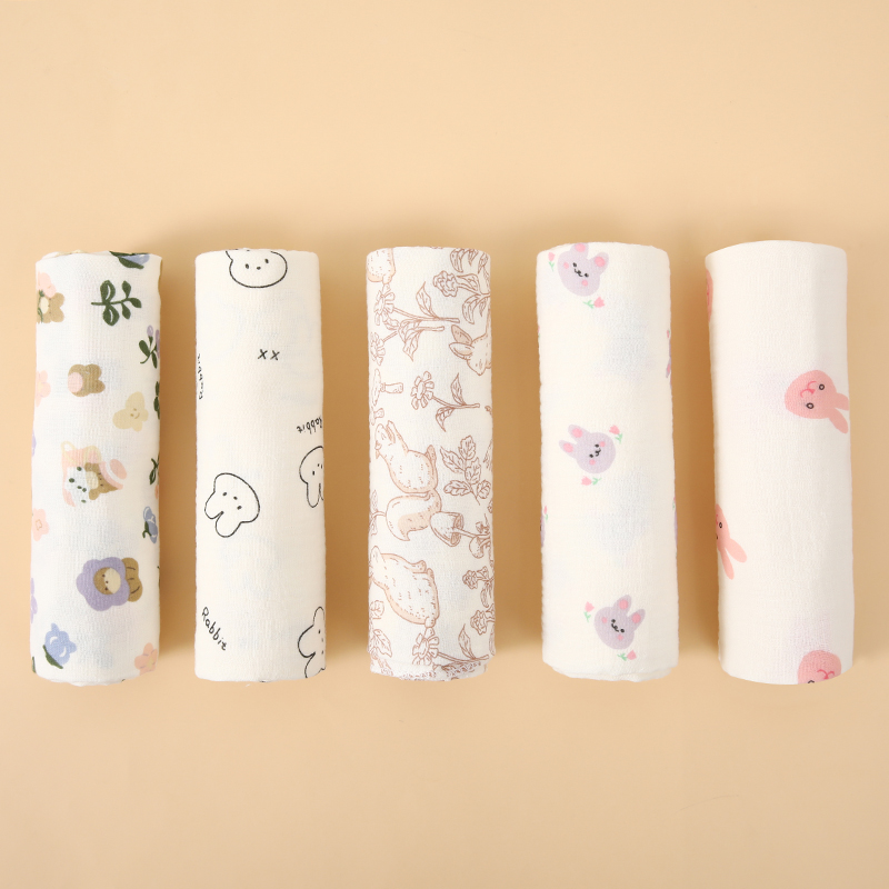 Baby Puree Pouch - ベビーモスリンおくるみブランケット1枚、新生児の必需品、新生児の男の子/女の子用モスリンベビーブランケット、かわいいプリント柄、100％ピュアコットンベビーおくるみラップタオル、多機能、超柔らかく通気性のあるラップブランケット、31枚。 4X 31. 4インチの理想的な高品質で手頃な価格の新生児用ラップ、完璧な出産祝い、様々な場面に適しています。